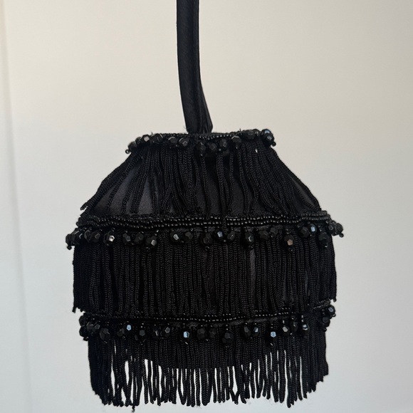 La Regale Small Evening Bag Round Elegant Black Fringe - Picture 3 of 7